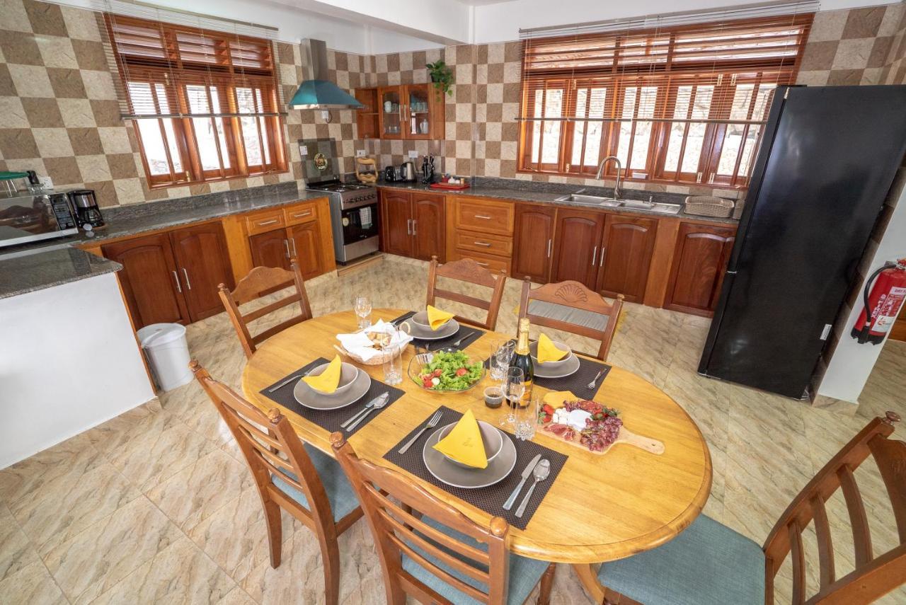 La Belle Residence Self Catering Accommodation Beau Vallon  Esterno foto
