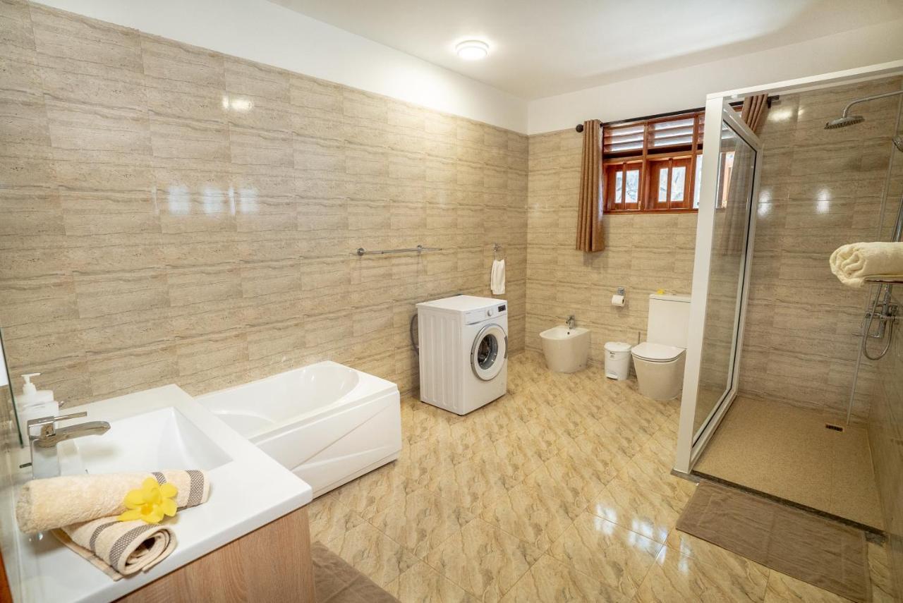 La Belle Residence Self Catering Accommodation Beau Vallon  Esterno foto