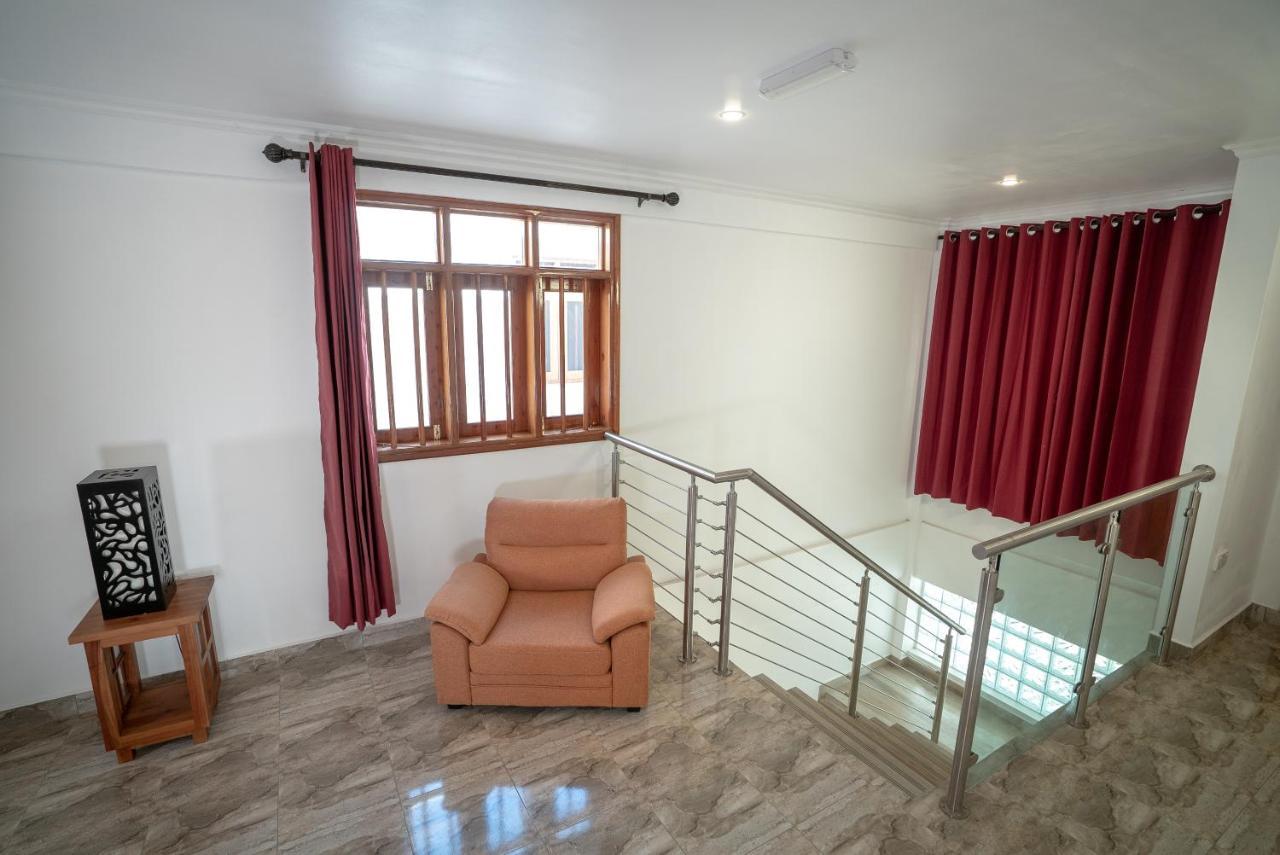 La Belle Residence Self Catering Accommodation Beau Vallon  Esterno foto
