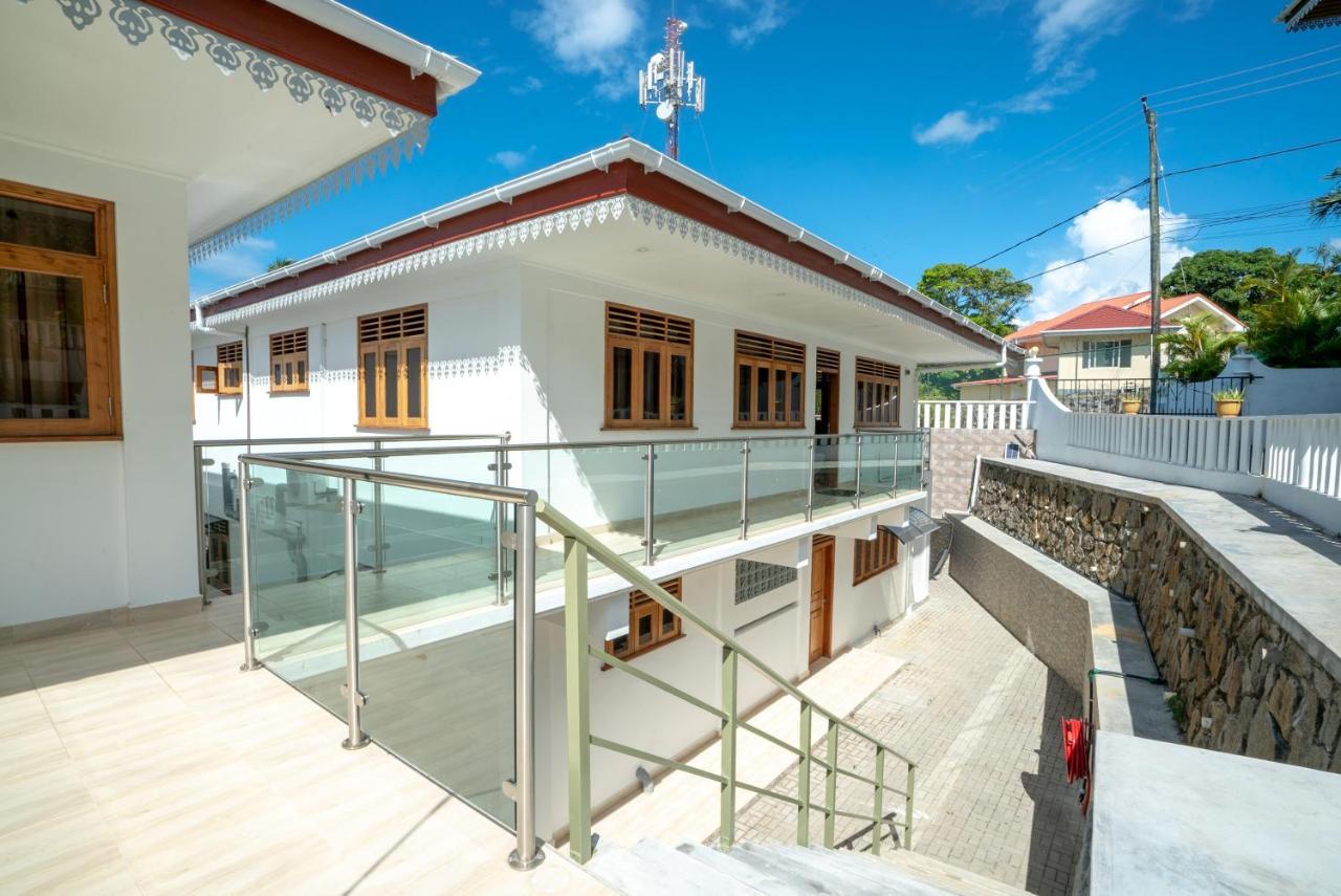 La Belle Residence Self Catering Accommodation Beau Vallon  Esterno foto