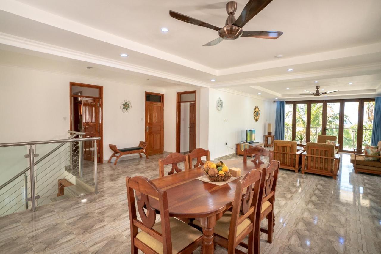 La Belle Residence Self Catering Accommodation Beau Vallon  Esterno foto